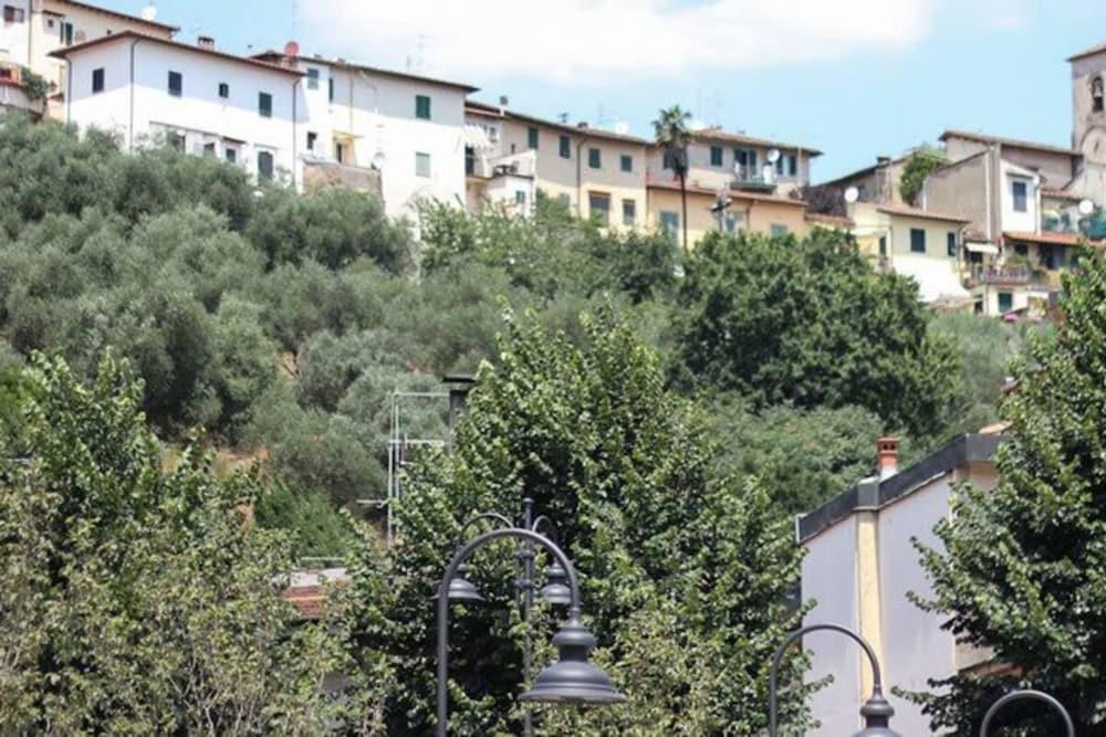 Hotel Europa Signa Exterior foto